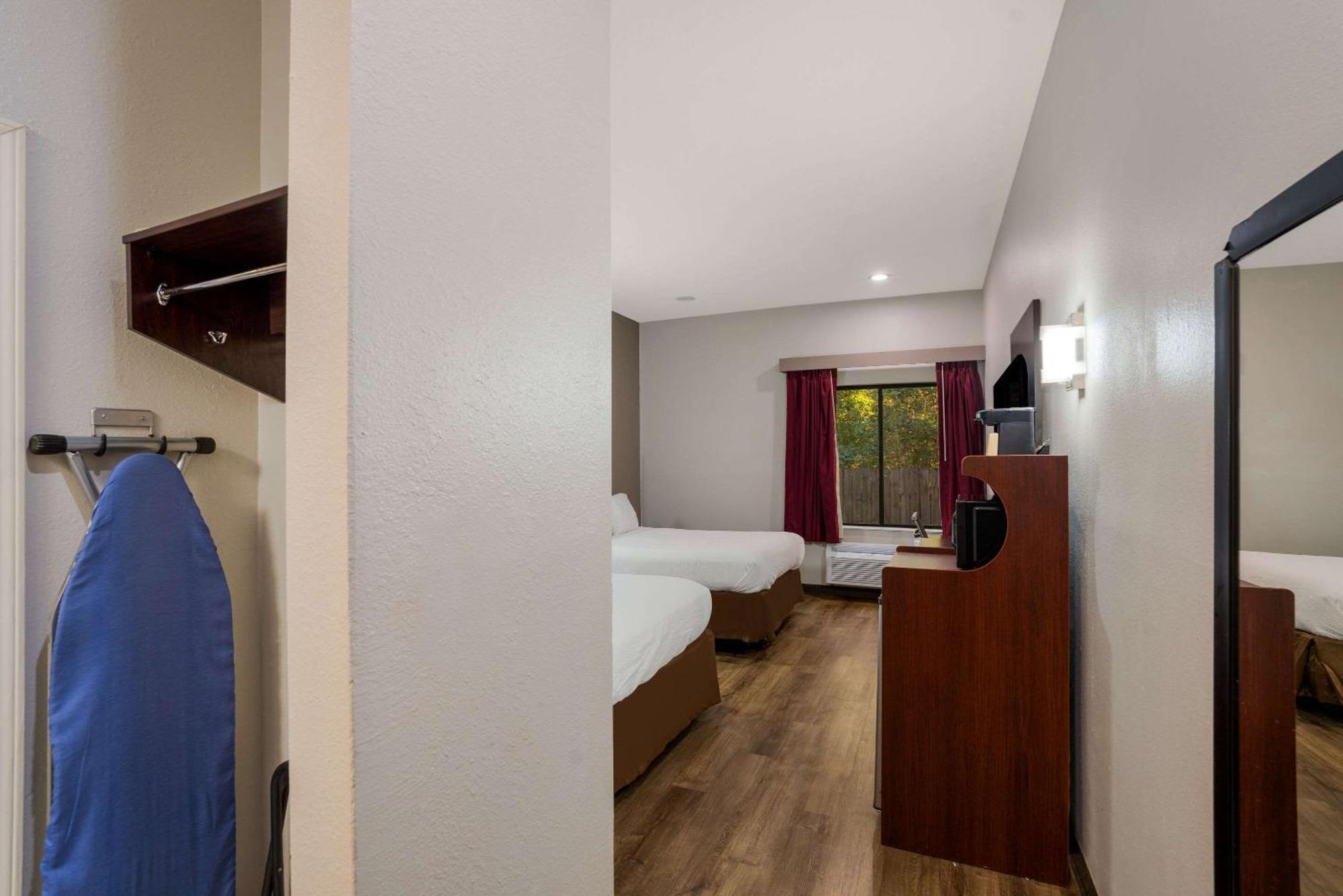 Rodeway Inn Brandon Zewnętrze zdjęcie